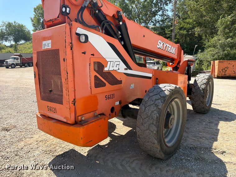image for item FP3042 2014 JLG 8042 telehandler