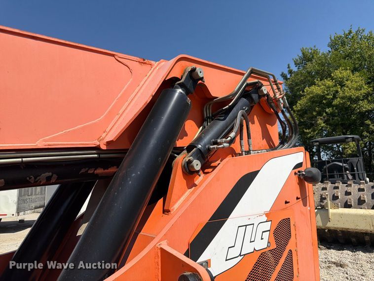 image for item FP3042 2014 JLG 8042 telehandler