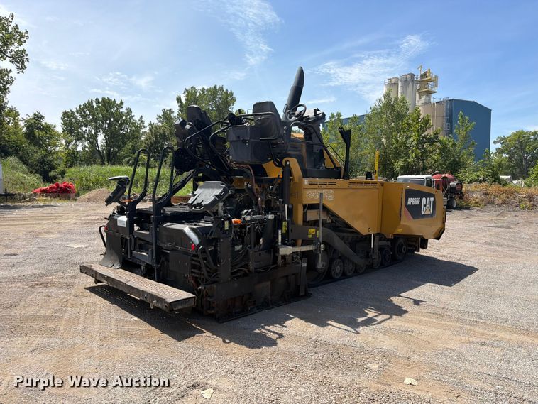 image for item FP4035 2016 Caterpillar AP655F paver