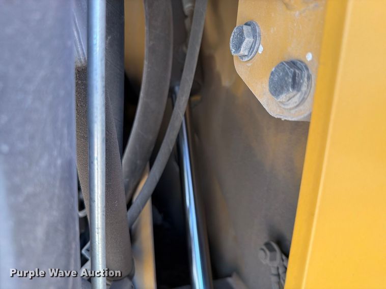 image for item FP4035 2016 Caterpillar AP655F paver
