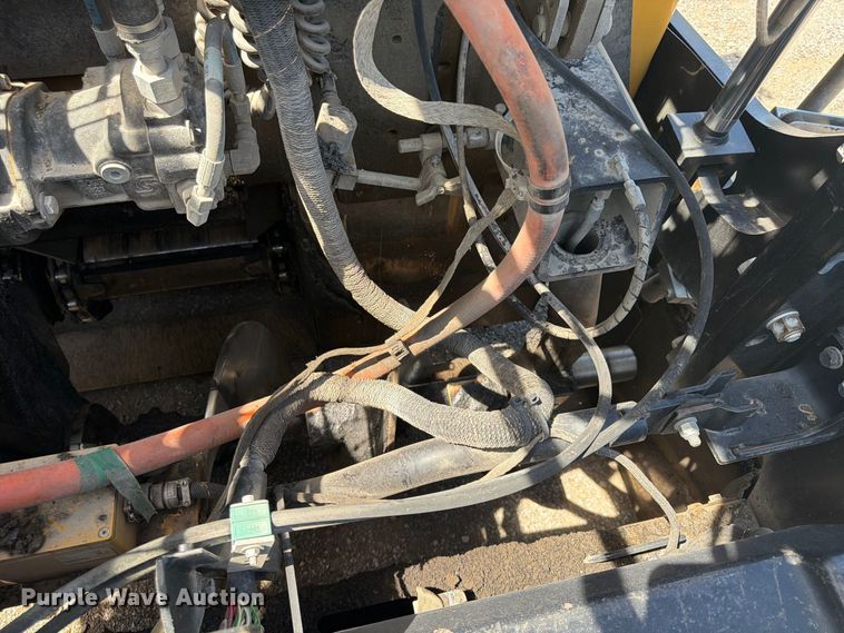 image for item FP4035 2016 Caterpillar AP655F paver