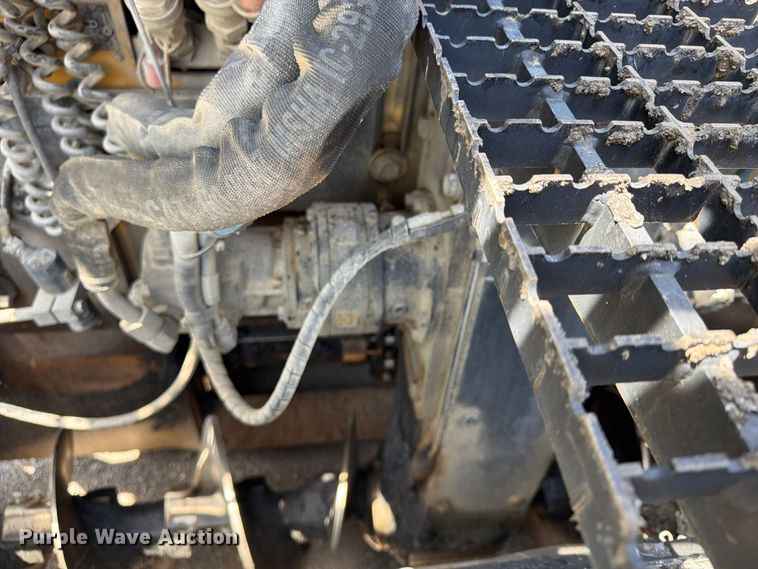 image for item FP4035 2016 Caterpillar AP655F paver