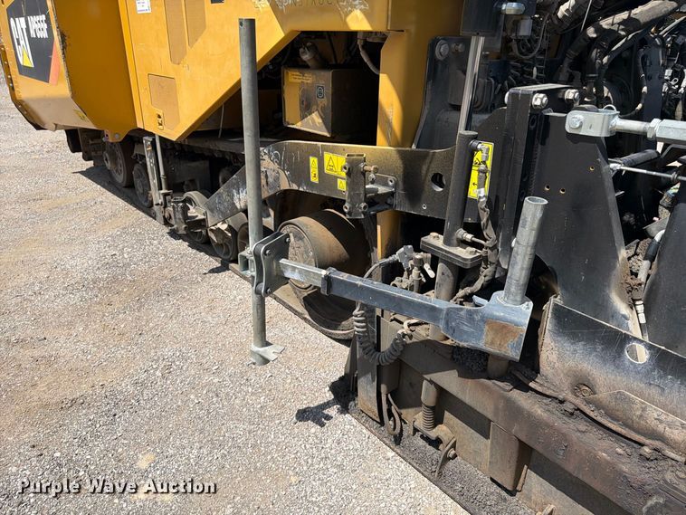 image for item FP4035 2016 Caterpillar AP655F paver