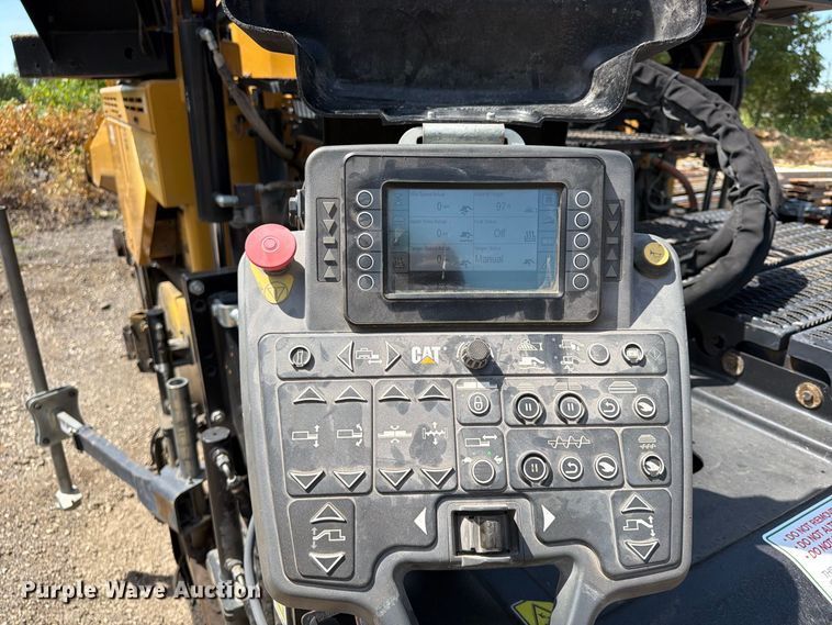 image for item FP4035 2016 Caterpillar AP655F paver