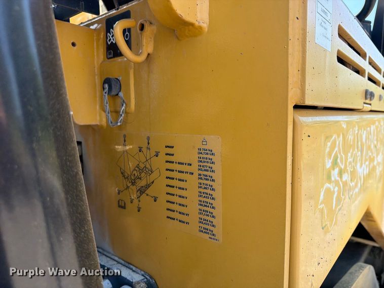 image for item FP4035 2016 Caterpillar AP655F paver