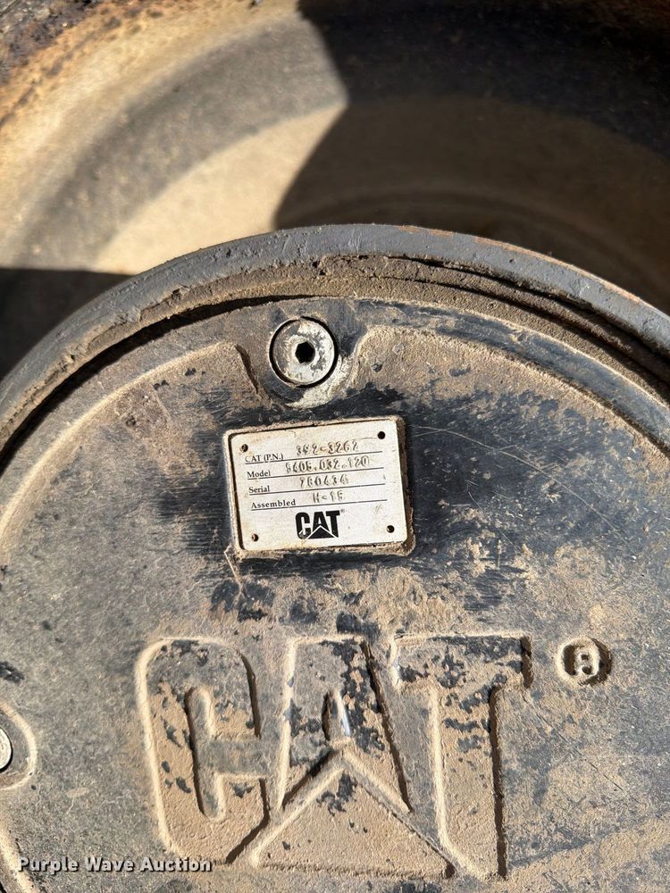 image for item FP4035 2016 Caterpillar AP655F paver