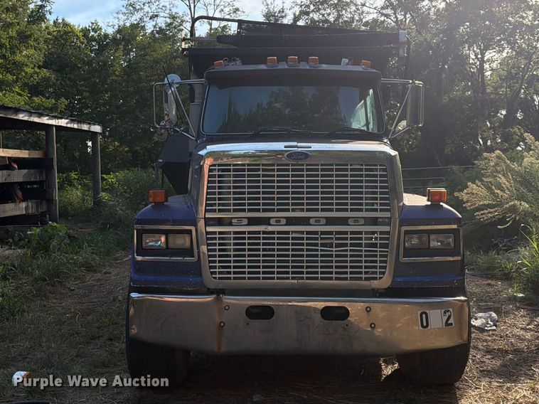 image for item FP4036 1996 Ford LTL9000 dump truck