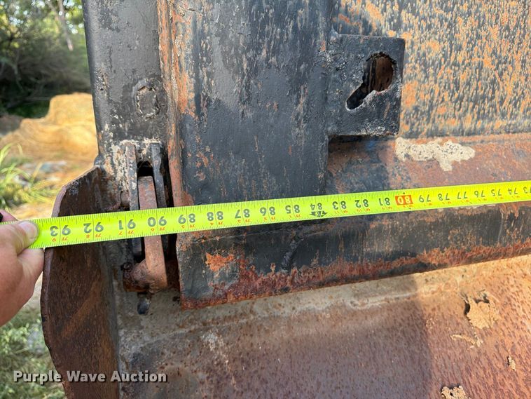 image for item FP4036 1996 Ford LTL9000 dump truck