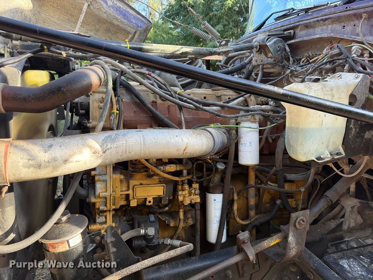image for item FP4036 1996 Ford LTL9000 dump truck