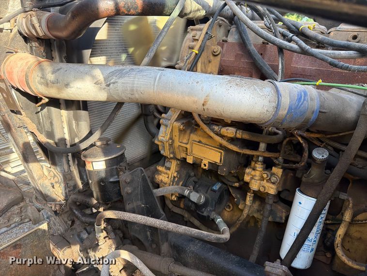 image for item FP4036 1996 Ford LTL9000 dump truck