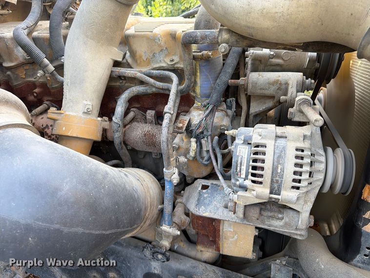 image for item FP4036 1996 Ford LTL9000 dump truck