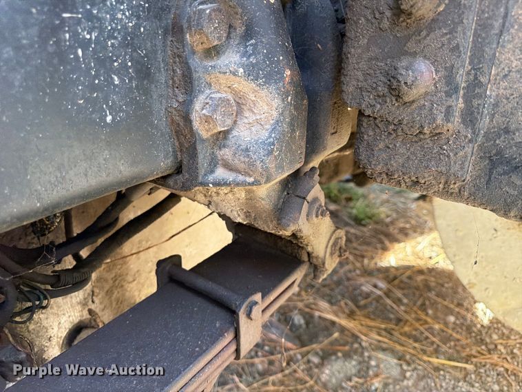 image for item FP4036 1996 Ford LTL9000 dump truck