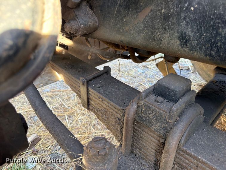 image for item FP4036 1996 Ford LTL9000 dump truck
