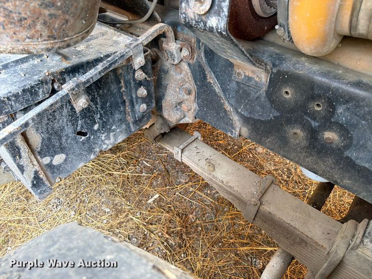 image for item FP4036 1996 Ford LTL9000 dump truck