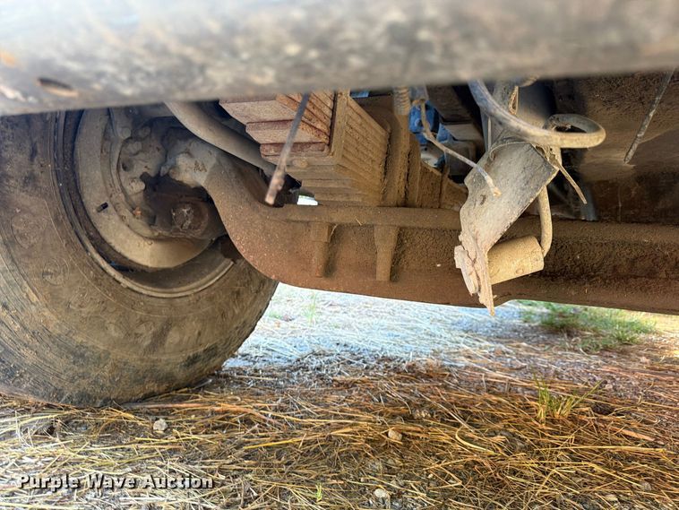 image for item FP4036 1996 Ford LTL9000 dump truck