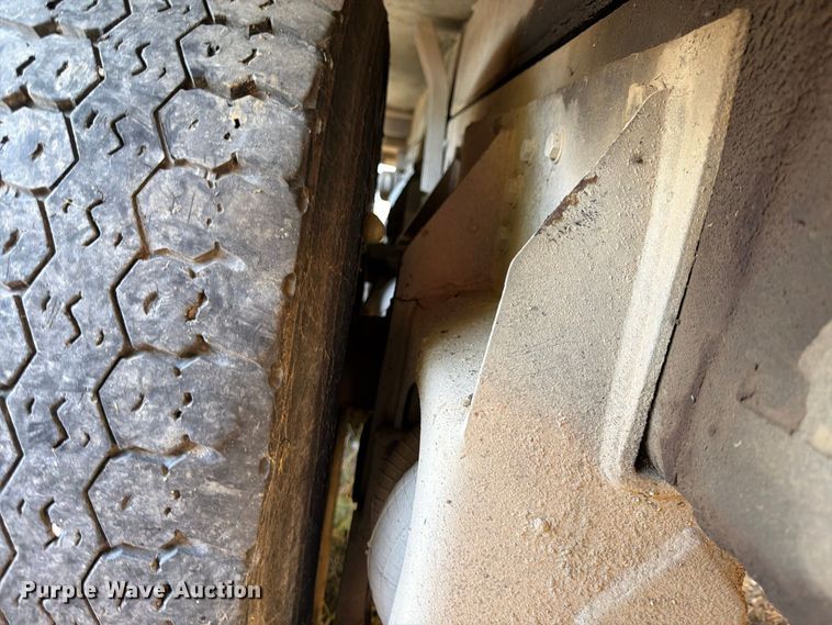 image for item FP4036 1996 Ford LTL9000 dump truck