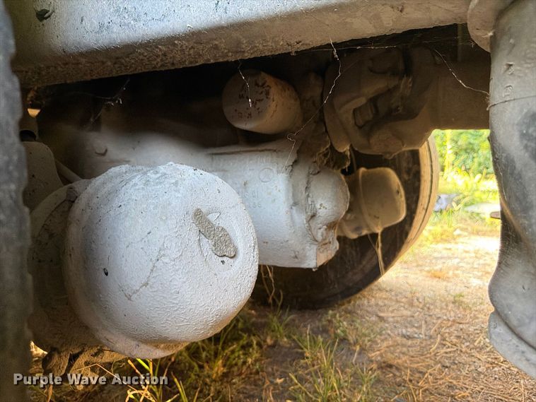 image for item FP4036 1996 Ford LTL9000 dump truck