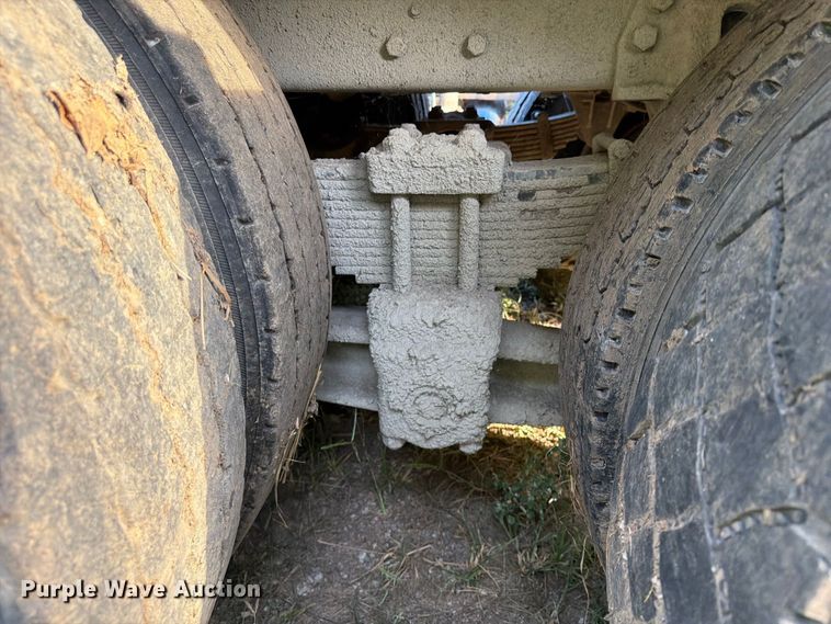image for item FP4036 1996 Ford LTL9000 dump truck