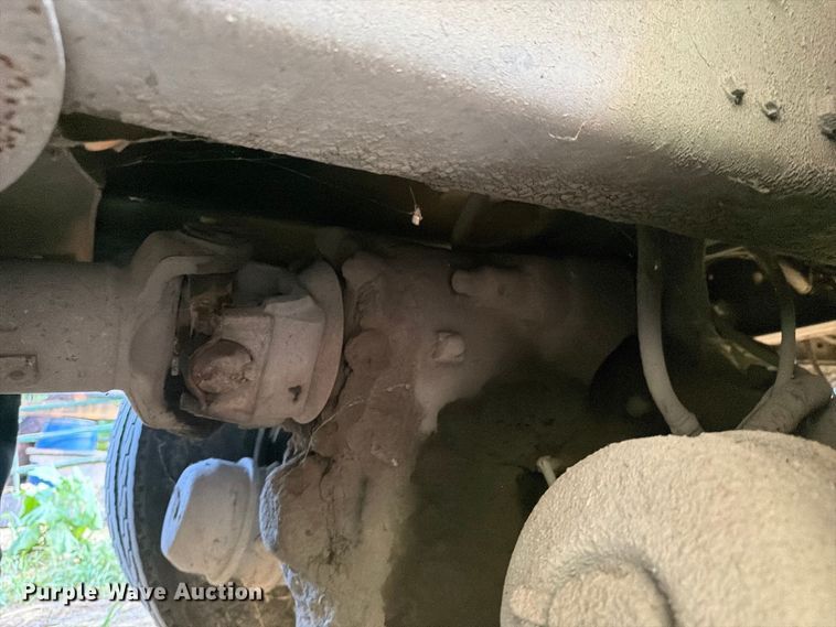 image for item FP4036 1996 Ford LTL9000 dump truck