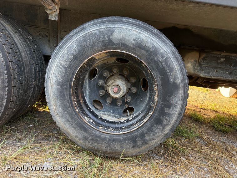 image for item FP4036 1996 Ford LTL9000 dump truck