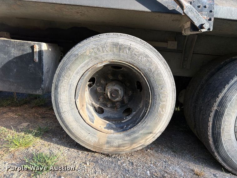 image for item FP4036 1996 Ford LTL9000 dump truck