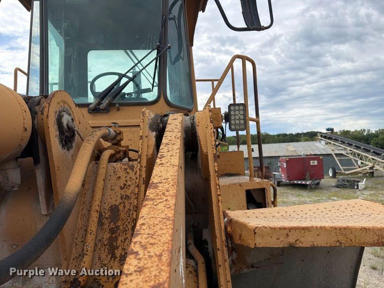 image for item FP4037 Caterpillar 966D wheel loader