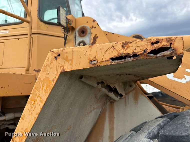 image for item FP4037 Caterpillar 966D wheel loader