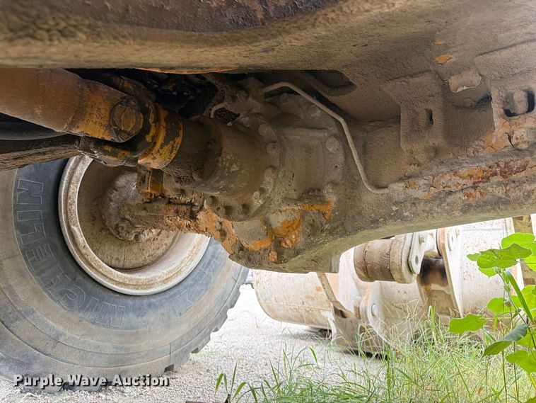 image for item FP4037 Caterpillar 966D wheel loader