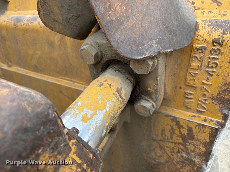 image for item FP4038 2016 Komatsu D155AXI-8 dozer