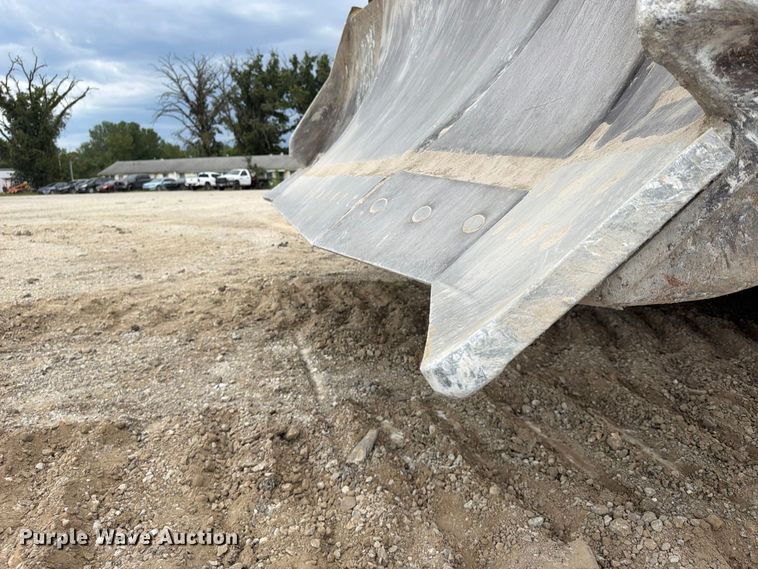 image for item FP4038 2016 Komatsu D155AXI-8 dozer