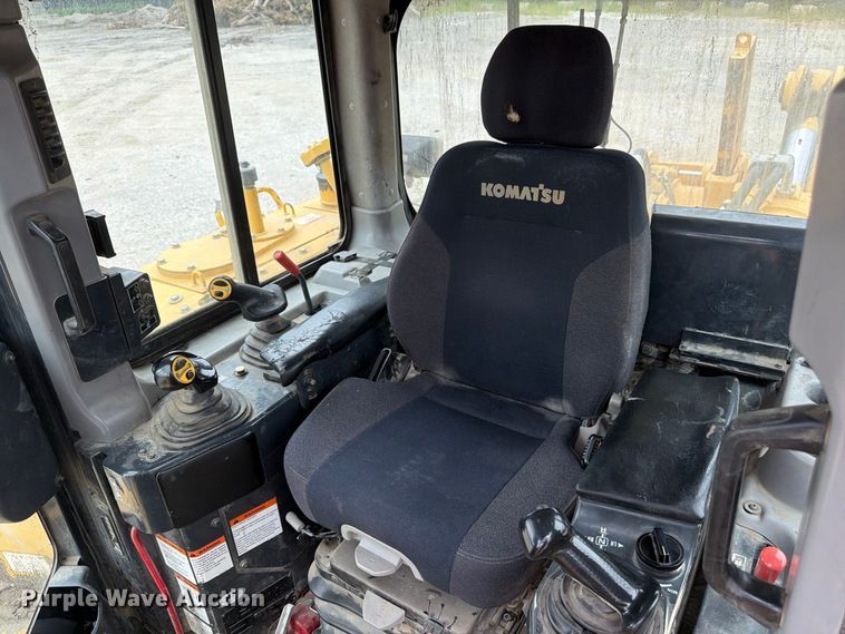 image for item FP4038 2016 Komatsu D155AXI-8 dozer