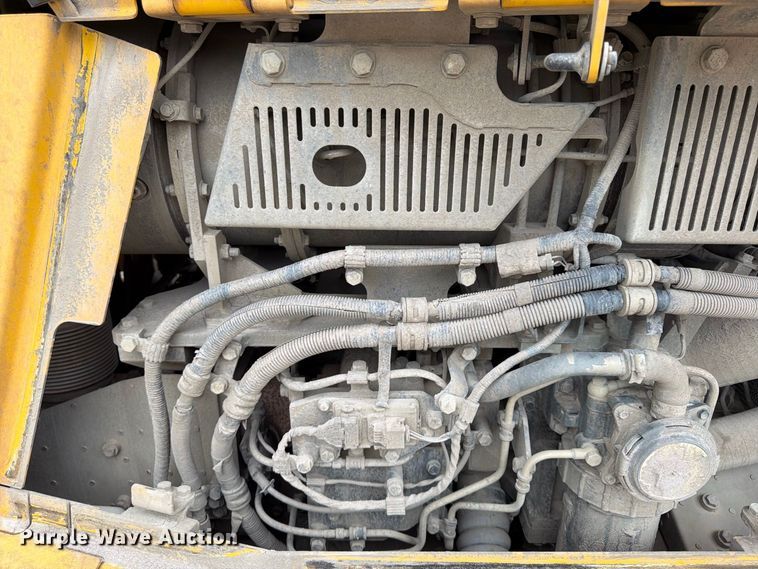 image for item FP4038 2016 Komatsu D155AXI-8 dozer