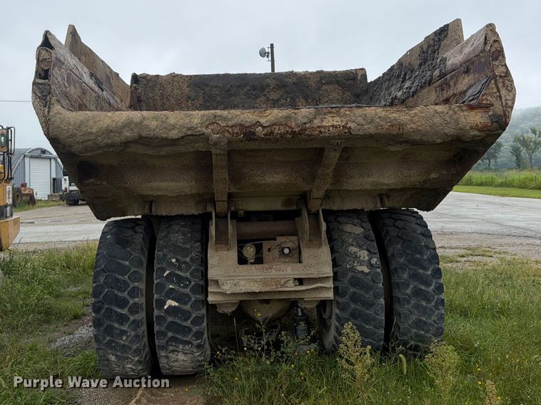 image for item FP4040 1978 Euclid R25 haul truck