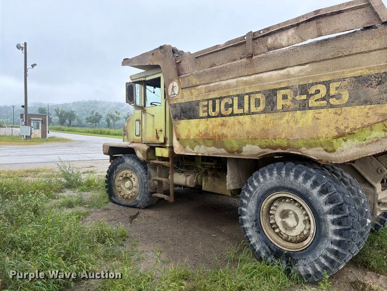 image for item FP4040 1978 Euclid R25 haul truck