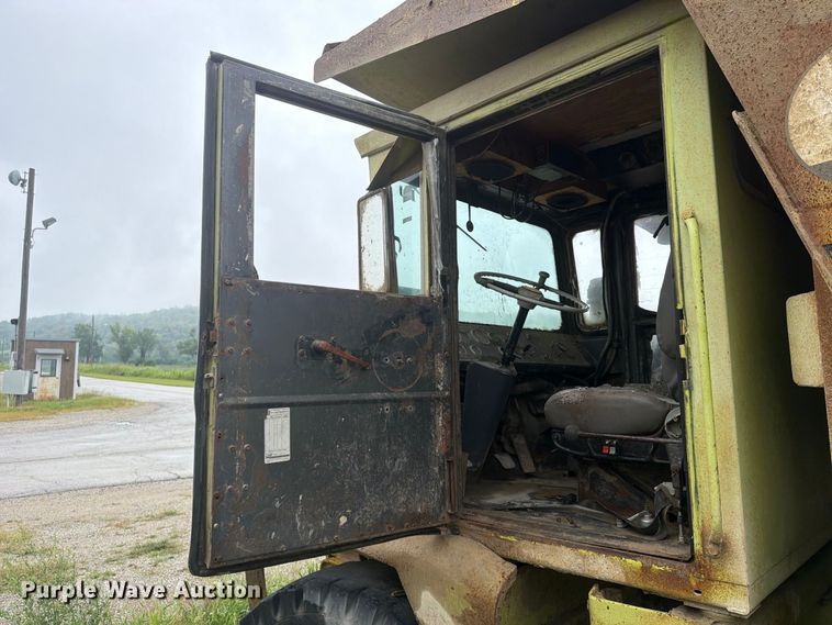 image for item FP4040 1978 Euclid R25 haul truck