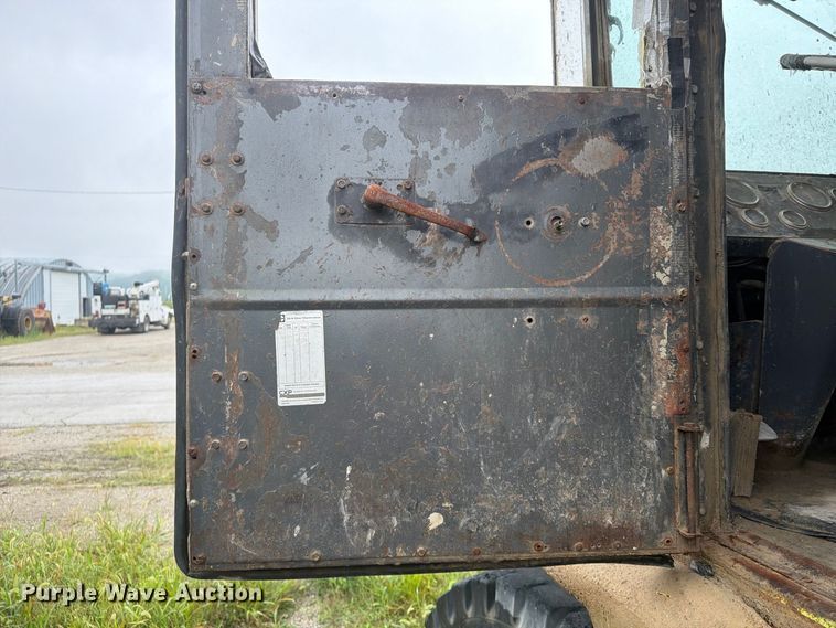 image for item FP4040 1978 Euclid R25 haul truck