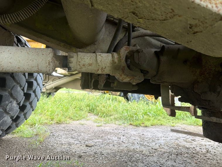 image for item FP4040 1978 Euclid R25 haul truck