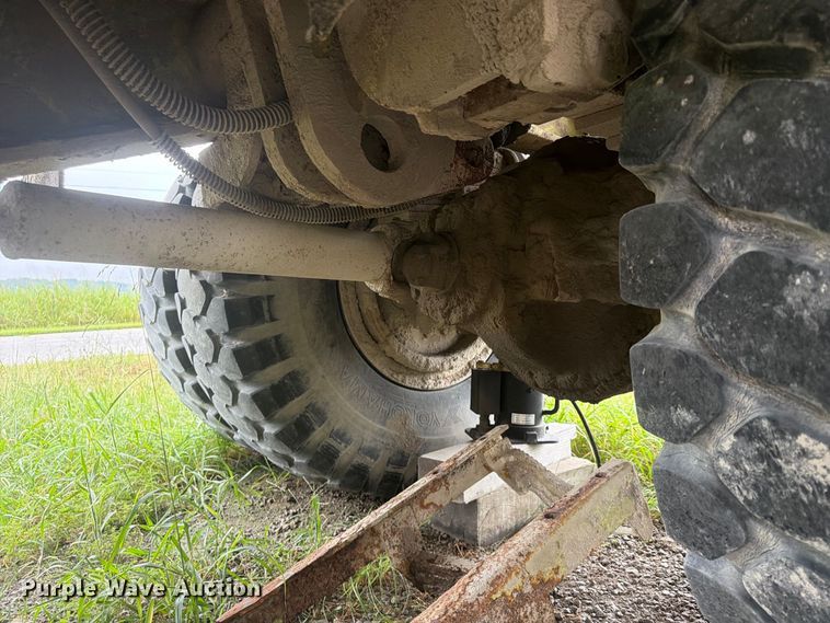 image for item FP4040 1978 Euclid R25 haul truck