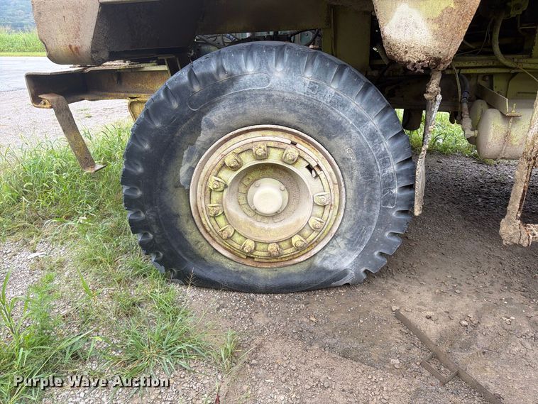 image for item FP4040 1978 Euclid R25 haul truck