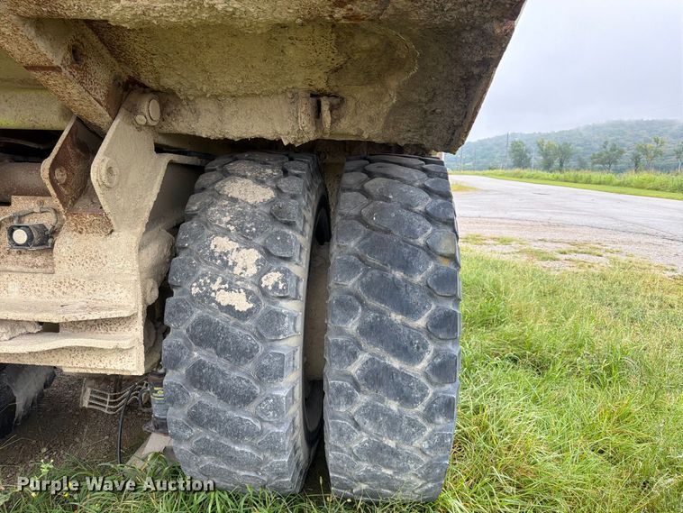 image for item FP4040 1978 Euclid R25 haul truck