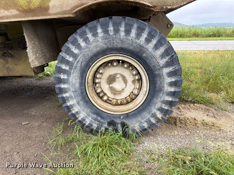 image for item FP4040 1978 Euclid R25 haul truck
