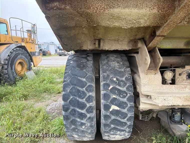 image for item FP4040 1978 Euclid R25 haul truck