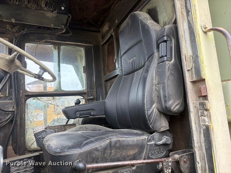 image for item FP4041 1999 Euclid R25 215FD haul truck