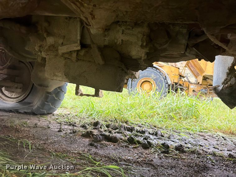 image for item FP4041 1999 Euclid R25 215FD haul truck