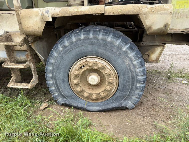 image for item FP4041 1999 Euclid R25 215FD haul truck