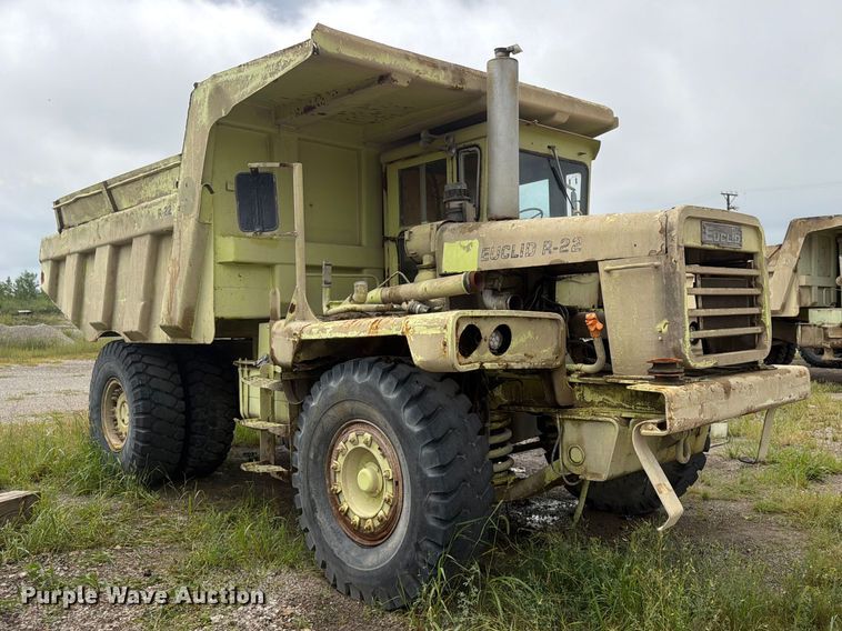 image for item FP4042 Euclid R22 haul truck