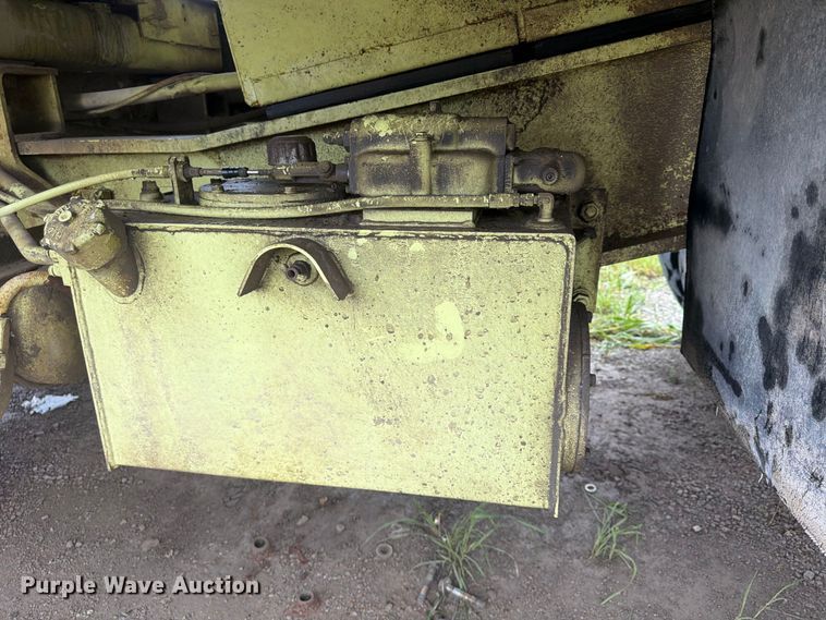 image for item FP4042 Euclid R22 haul truck