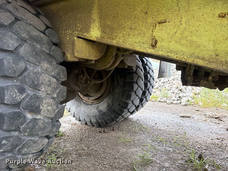 image for item FP4042 Euclid R22 haul truck