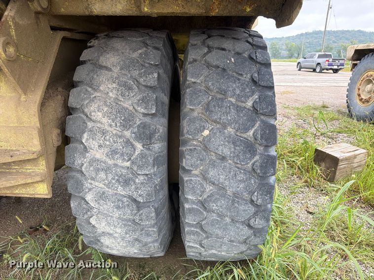 image for item FP4042 Euclid R22 haul truck