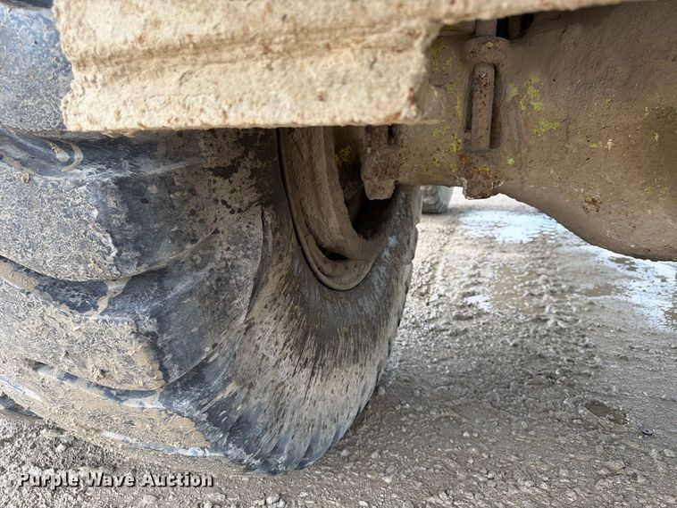 image for item FP4043 Euclid R22 haul truck